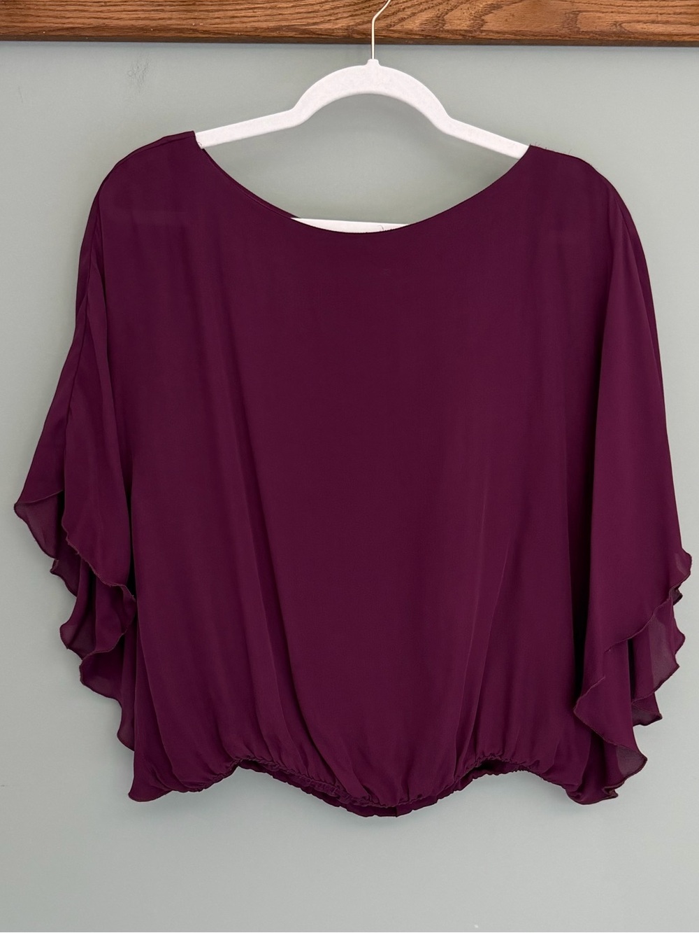Alice + Olivia 100% Silk Plum Purple Flowy Flutter Sleeve Blouse Top Office